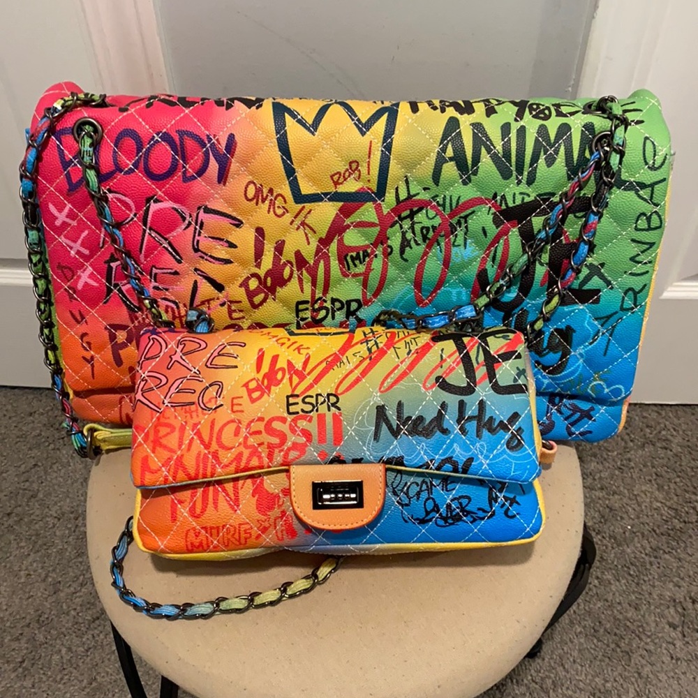Week end travel bag with matching purse